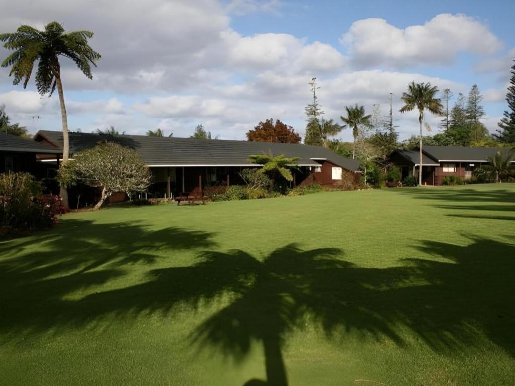 Fletcher Christian Holiday Hotel Burnt Pine Exterior photo