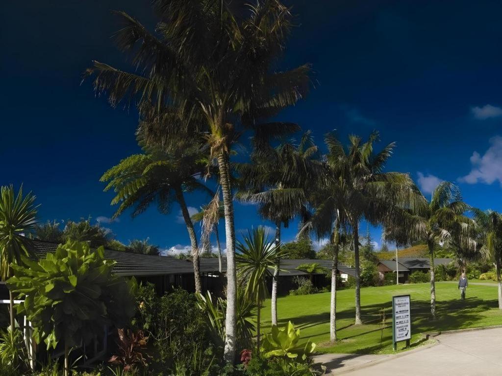 Fletcher Christian Holiday Hotel Burnt Pine Exterior photo